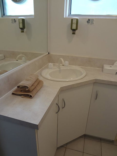 Adina Place Motel Apartments - Hotel QLD 24