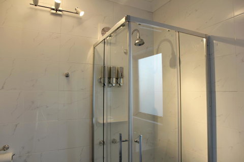 Kingston Beach-House Retreat - Hotel QLD 5