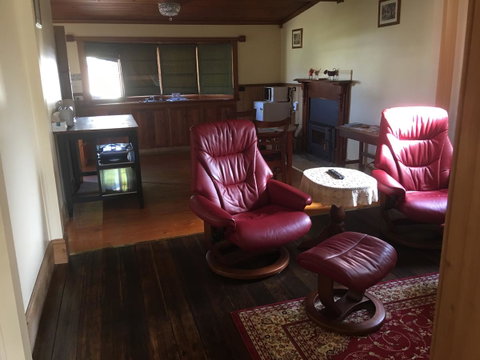 Kerrellie Cottages 2, 4 & 8 Reid Street - Hotel QLD 15