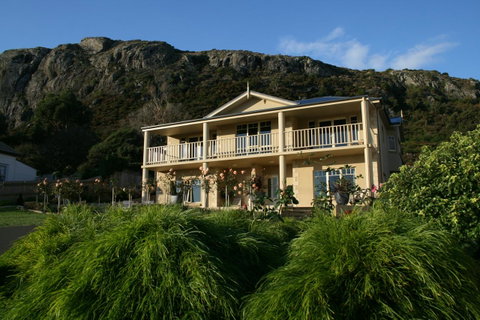 On The Terrace - Hotel QLD 0