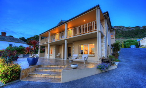 On The Terrace - Hotel QLD 43