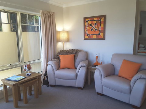On The Terrace - Hotel QLD 26