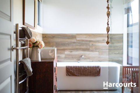 The WeareHouse In Deloraine - Hotel QLD 7