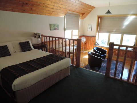 Bushman's Cafe - Hotel QLD 12