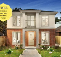 NEW Inner Melb Luxury Modern Grand Holiday House - Great Location Wifi Parking - Hotel QLD