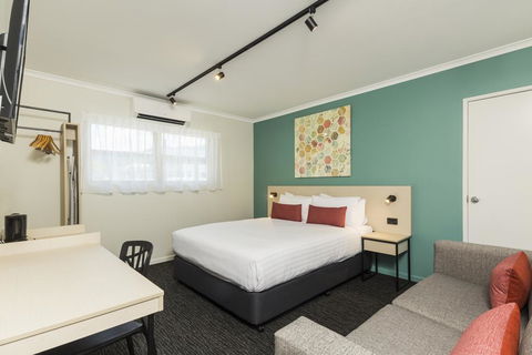Nightcap At Balaclava Hotel - Hotel QLD 0