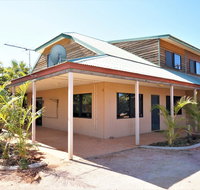 Ningaloo Breeze Villa 10 - 3 Bedroom Fully Self-Contained Disabled-Friendly Accommodation - Hotel QLD