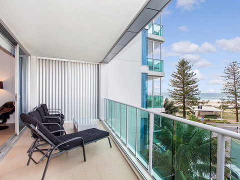 Nirvana By The Sea - Hotel QLD 1
