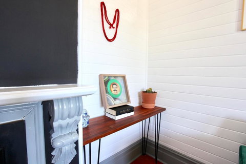 Nowra Beauty - Hotel QLD 2