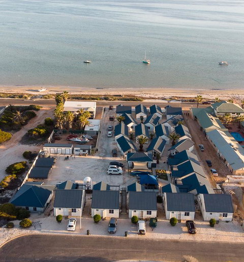 Oceanside Village - Hotel QLD 3