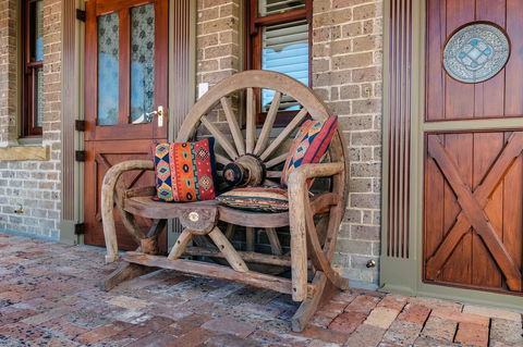 Old Bank Boutique Hotel - Hotel QLD 2