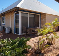 Osprey Holiday Village Unit 201-1 Bedroom - Wonderful 1 Bedroom Studio Apartment with a Pool in the Complex - Hotel QLD
