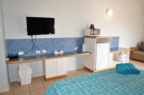 Osprey Holiday Village Unit 222-1 Bedroom - Great 1 Bedroom Studio Apartment With A Pool In The Complex - Hotel QLD 3