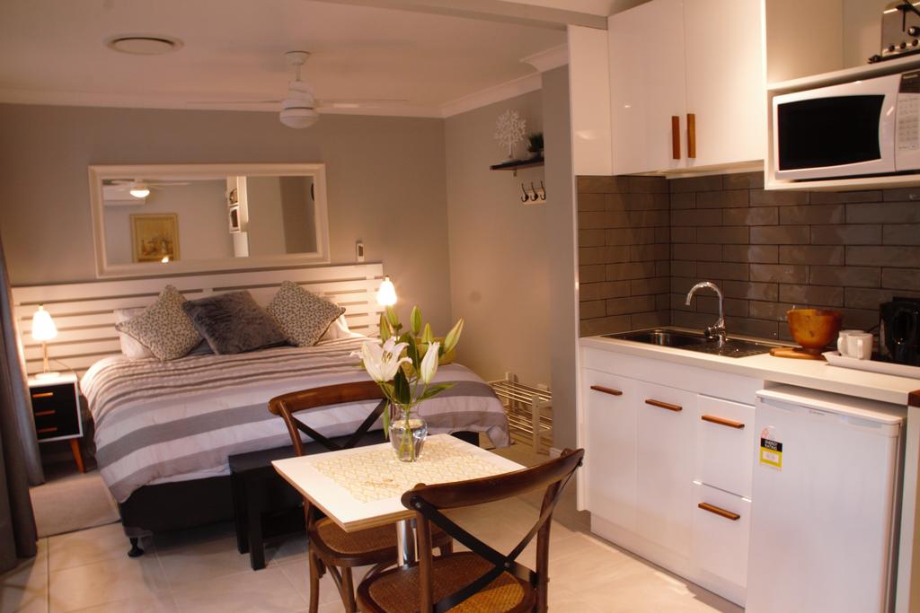 Hotel QLD