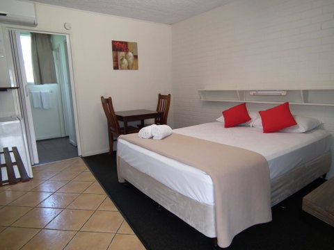 Paradise Motel - Hotel QLD 1