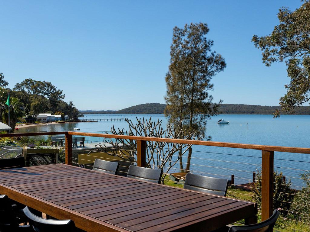 North Arm Cove NSW Hotel QLD