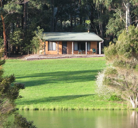 Pemberton Lake View Chalets - Hotel QLD 0