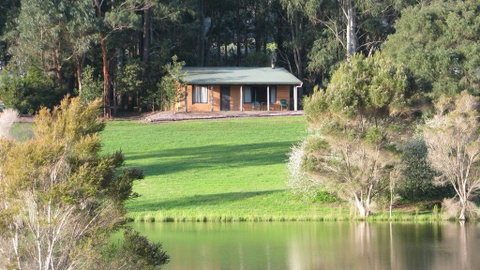 Pemberton Lake View Chalets - Hotel QLD 1