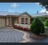 Perfect Location Central Modern Cottage - Free WiFi - Hotel QLD
