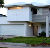 Petrie Beach Holiday Home - Hotel QLD