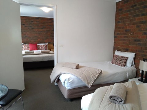 Pevensey Motor Lodge - Hotel QLD 2