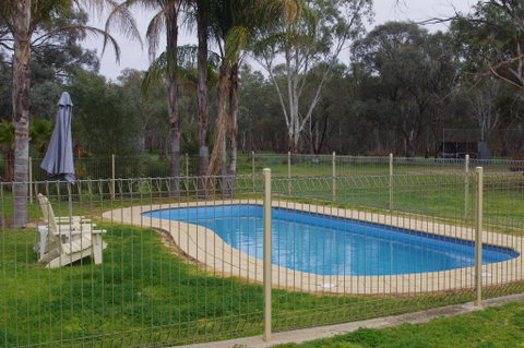 Pioneer Tourist Park - Hotel QLD 1
