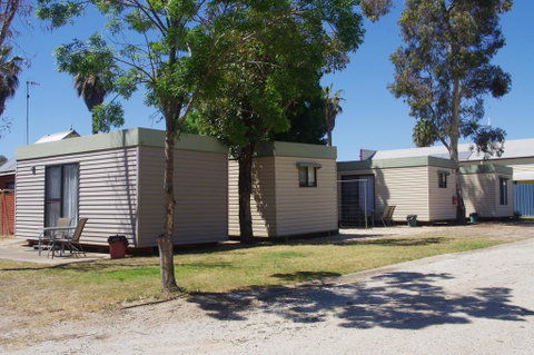 Pioneer Tourist Park - Hotel QLD 2