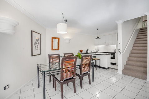 Poolside Apt In Alamanda Beachfront Resort (77) - Hotel QLD 3