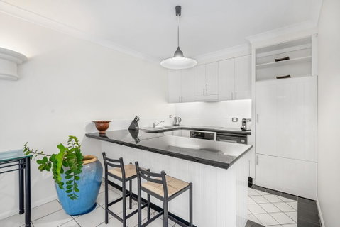 Poolside Apt In Alamanda Beachfront Resort (77) - Hotel QLD 2