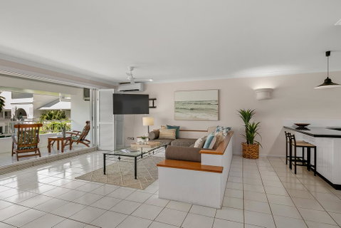 Poolside Apt In Alamanda Beachfront Resort (88) - Hotel QLD 3