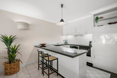Poolside Apt In Alamanda Beachfront Resort (88) - Hotel QLD 2