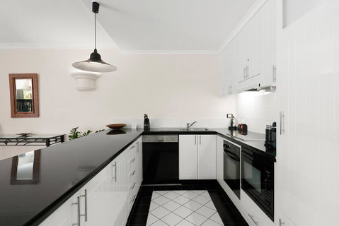 Poolside Apt In Alamanda Beachfront Resort 74 - Hotel QLD 2