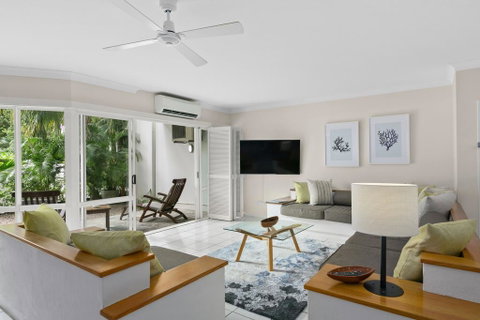 Poolside Apt. In Alamanda Beachfront Resort (41) - Hotel QLD 0