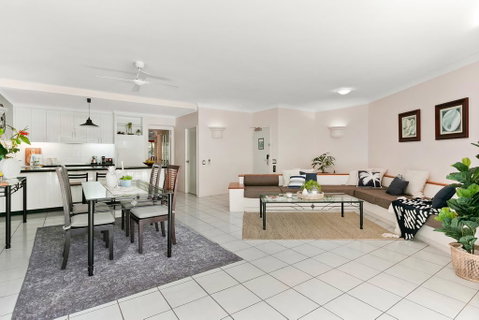 Poolside Apt. In Alamanda Beachfront Resort (54) - Hotel QLD 3