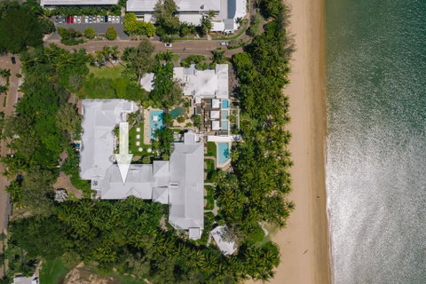 Poolside Apt. In Alamanda Beachfront Resort (55) - Hotel QLD 1