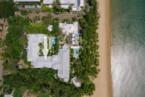 Poolside Apt. In Alamanda Beachfront Resort (56) - Hotel QLD 1