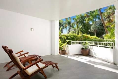 Poolside Apt. In Alamanda Beachfront Resort (62) - Hotel QLD 2