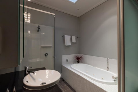 Promenade Executive Apartments - Hotel QLD 3