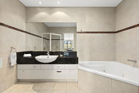 Quality Hotel Parklake Shepparton - Hotel QLD 3