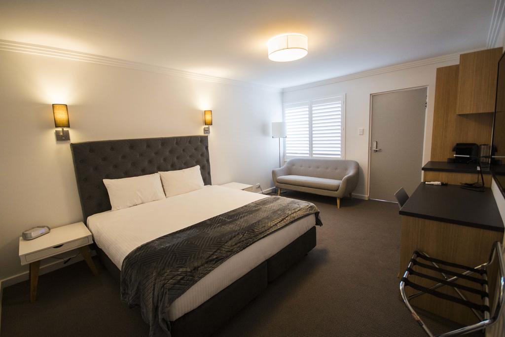 Jeremadra ACT Hotel QLD