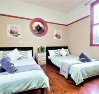 Quiet Quadruple Private Room In Strathfield 3min to Train Station sleeps 4b