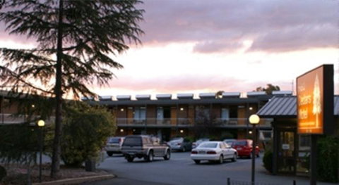 Red Cedars Motel - Hotel QLD 0
