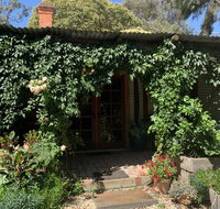 Red Hill Cottage - Hotel QLD