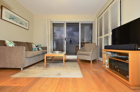 RESORT ON THE BEACH 2214/2215 - Hotel QLD 2