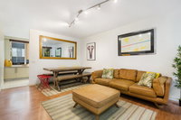 Retro Styled 3 Bedroom Apartment with Tree Views