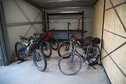 Ridge Line Riders Luxury Retreat - Hotel QLD 3
