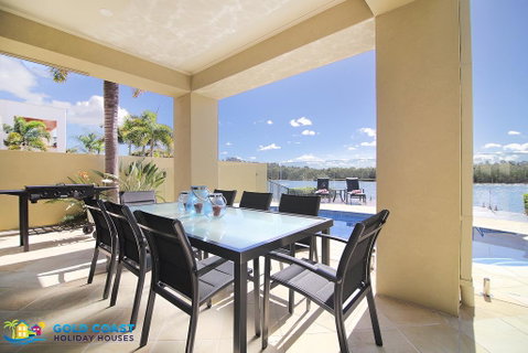 Riverside Escape - Hotel QLD 1