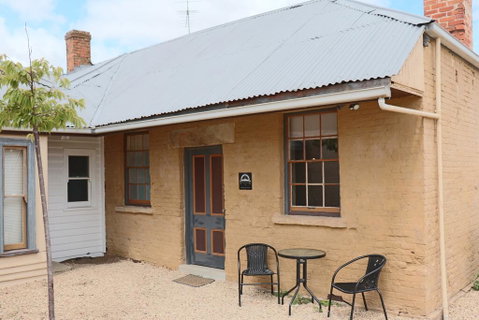 Robinson Cottage - Hotel QLD 2