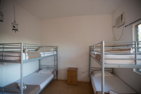 Roey Backpackers And Party Bar - Hotel QLD 2