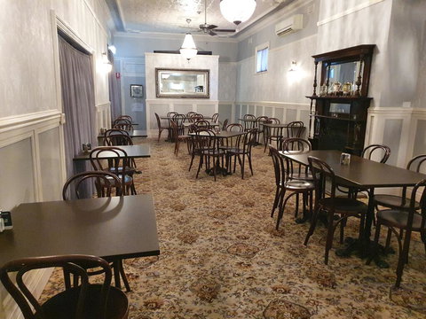 Royal Hotel - Hotel QLD 2